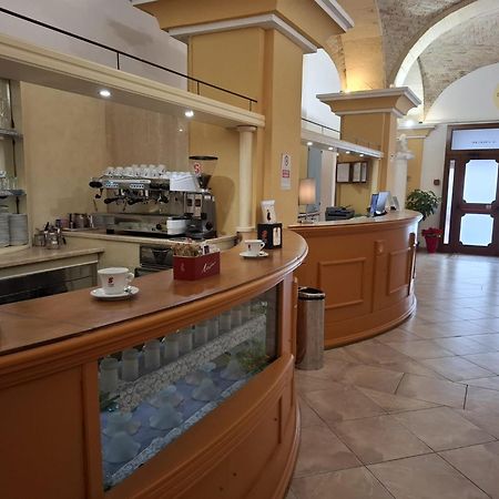 Hotel 4 Mori Cagliari Buitenkant foto