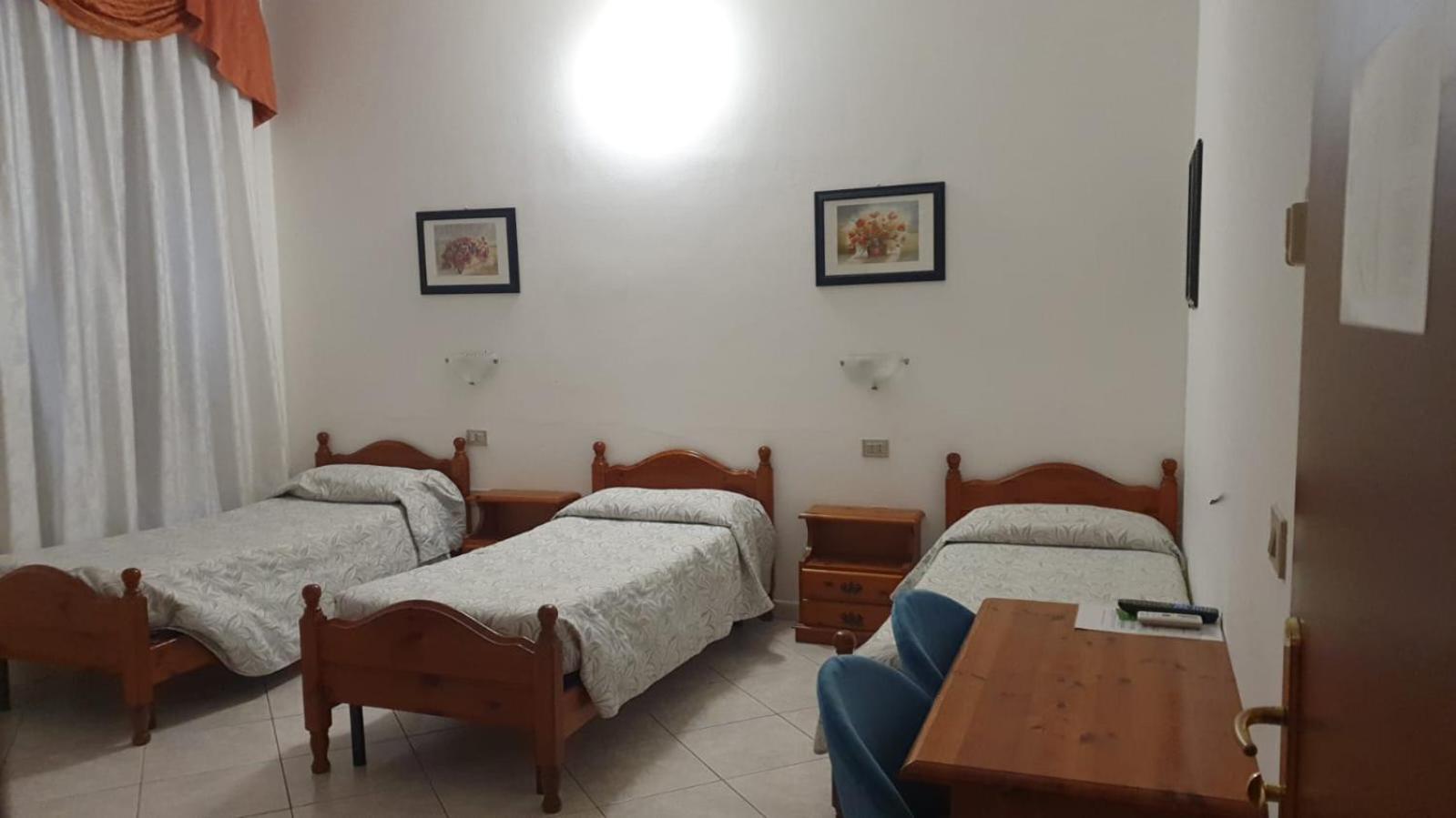 Hotel 4 Mori Cagliari Buitenkant foto