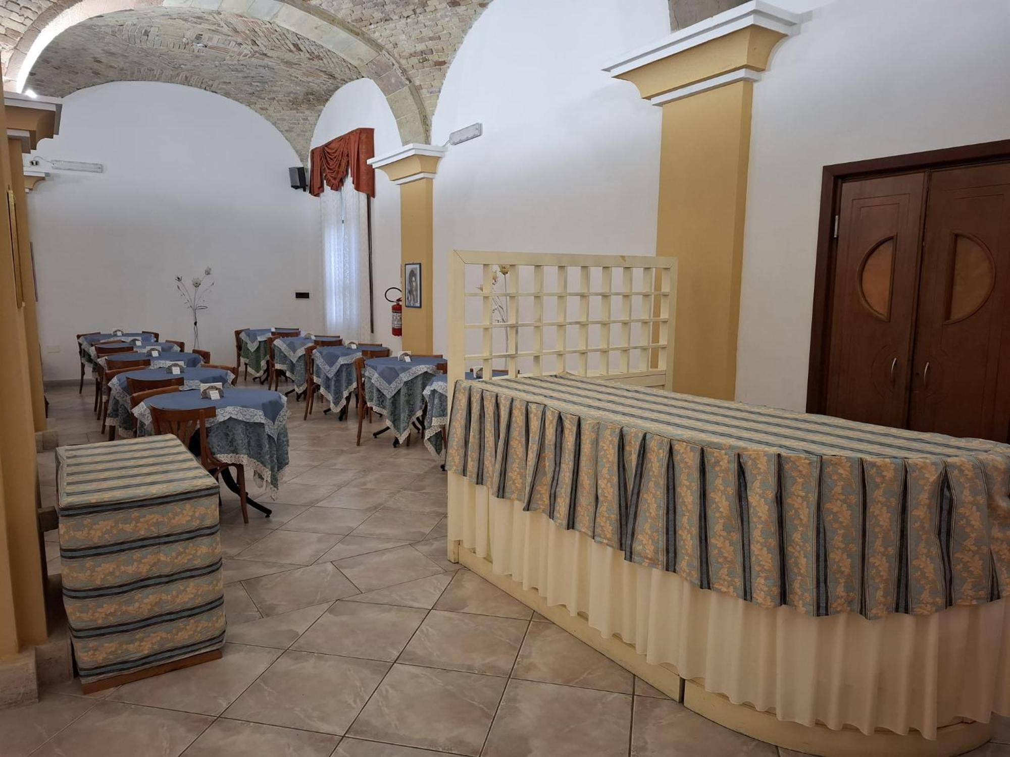 Hotel 4 Mori Cagliari Buitenkant foto