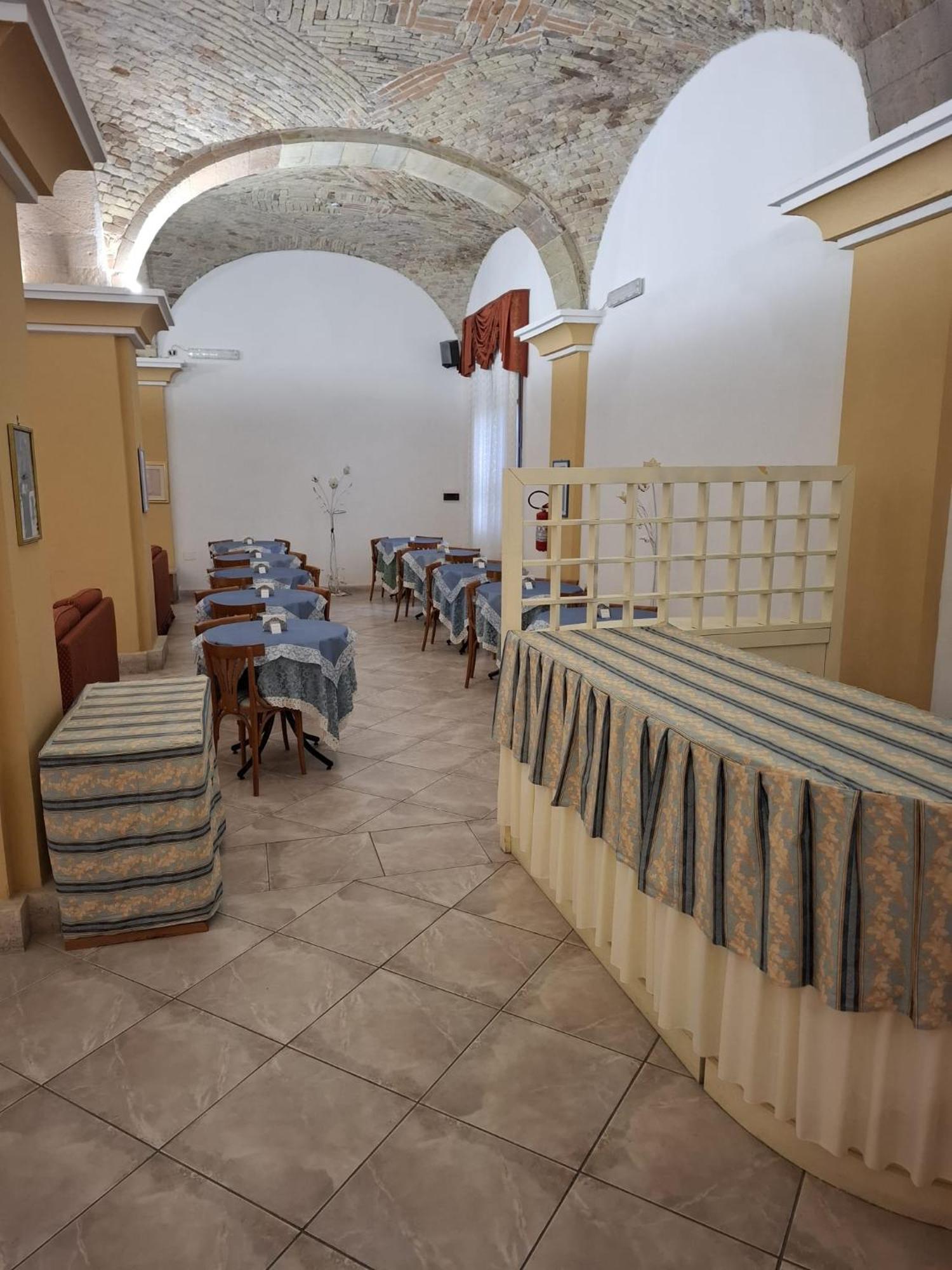 Hotel 4 Mori Cagliari Buitenkant foto